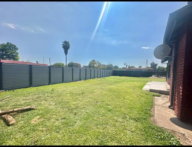 14 BEDROOM HOUSE FOR SALE IN IVY PARK